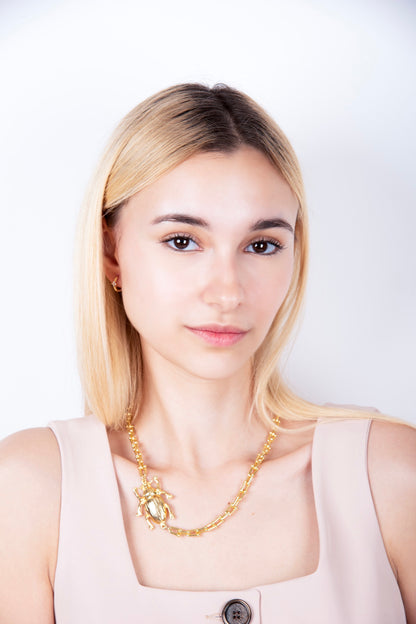 Collar Escarabajo